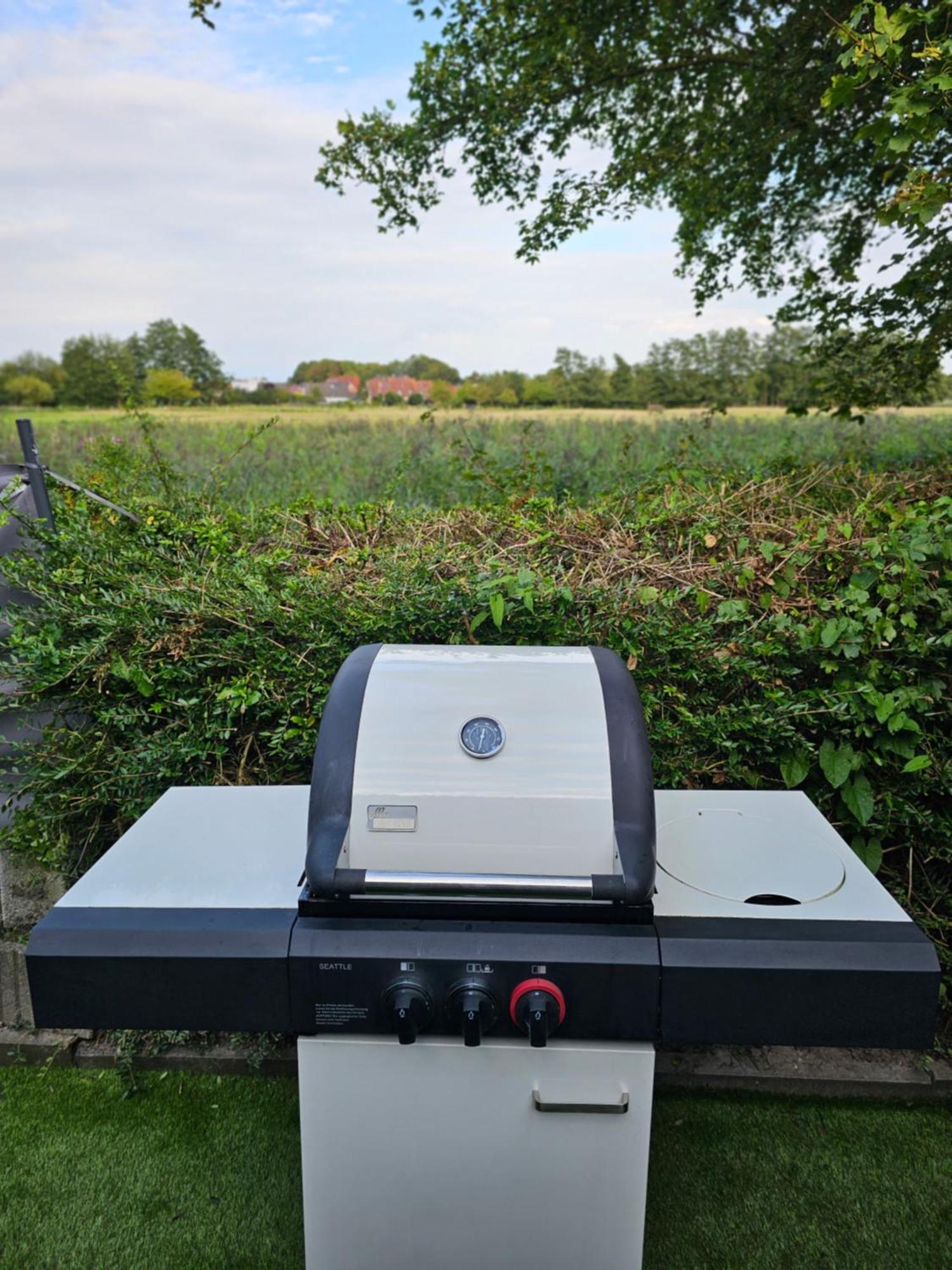 Wellenrauschen - Whirlpool Badewanne - Terrasse - Ruhig Gelegen * Wilhelmshaven
